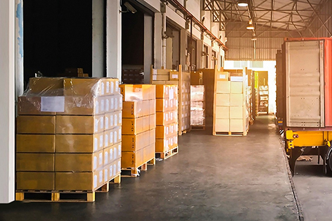 بارگیری و ارسال کالا از گمرک